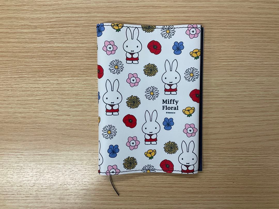 福袋　ミッフィー ファン必見！エコバッグ・書籍・雑貨セット