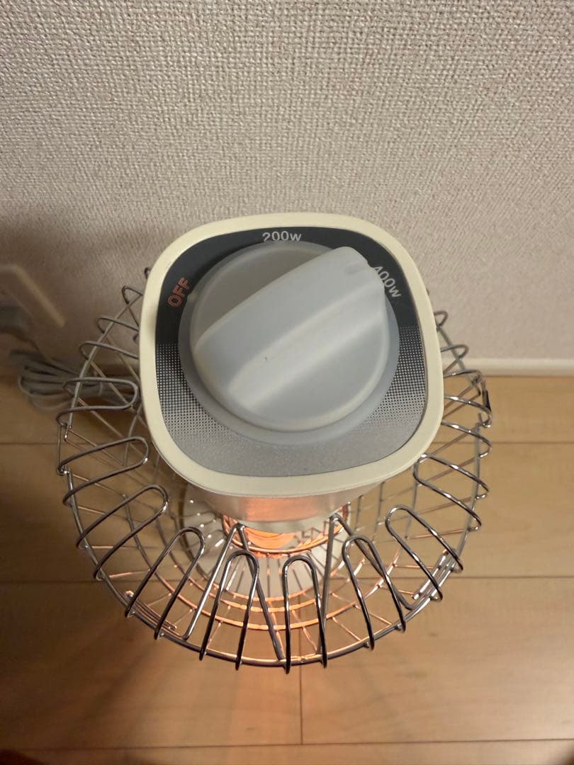 アラジン 電気ストーブ 遠赤グラファイトヒーター400W CAH-G42GD-W