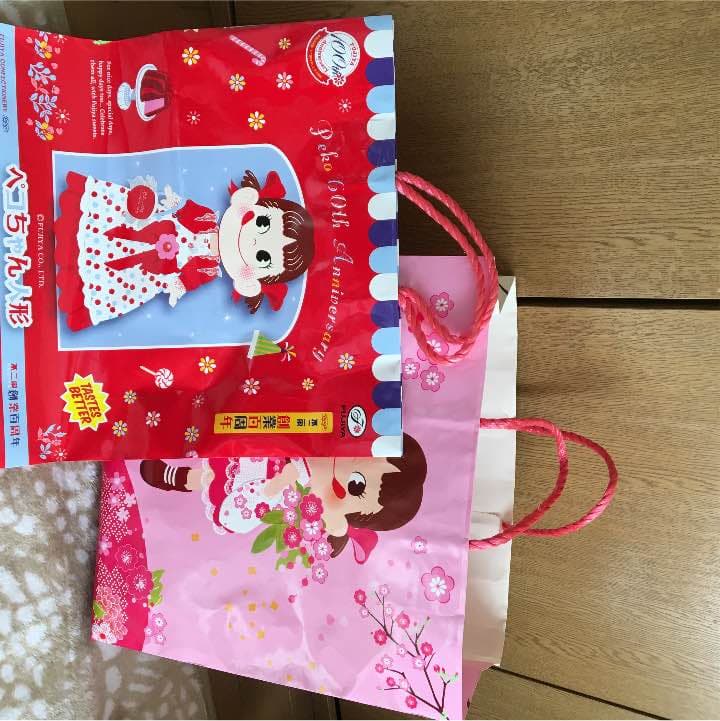 ペコちゃん人形