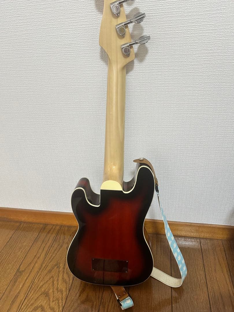 Fullerton Precision Bass ウクレレベース