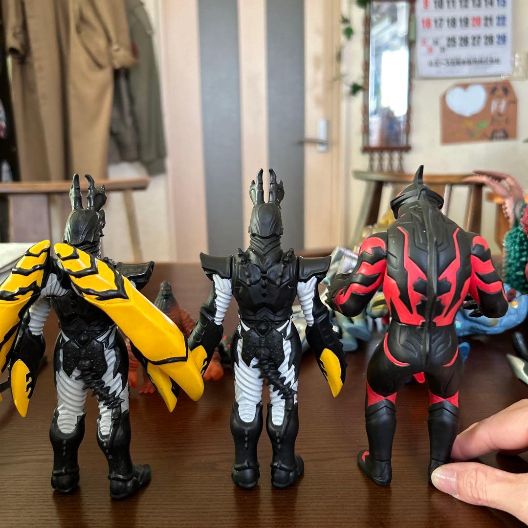 ウルトラマン　ソフビ　怪獣　まとめ売り