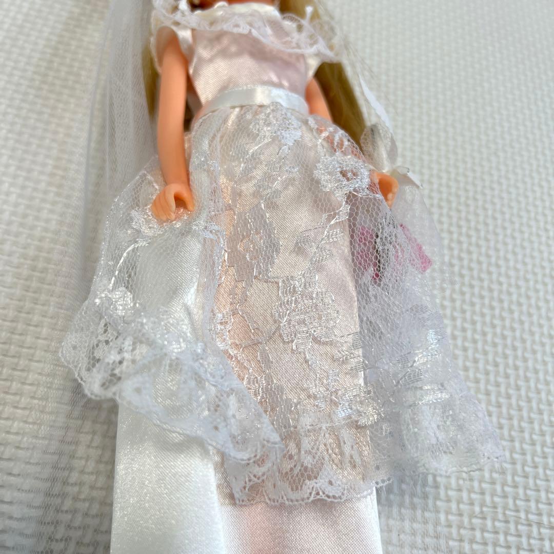 レア品★ ジェニーちゃん　白ドレス　レトロ　おもちゃ