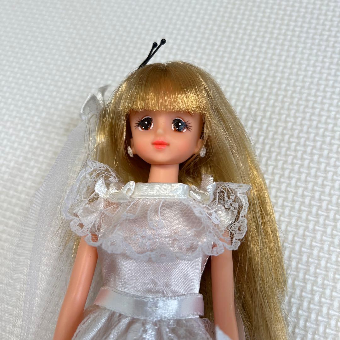 レア品★ ジェニーちゃん　白ドレス　レトロ　おもちゃ