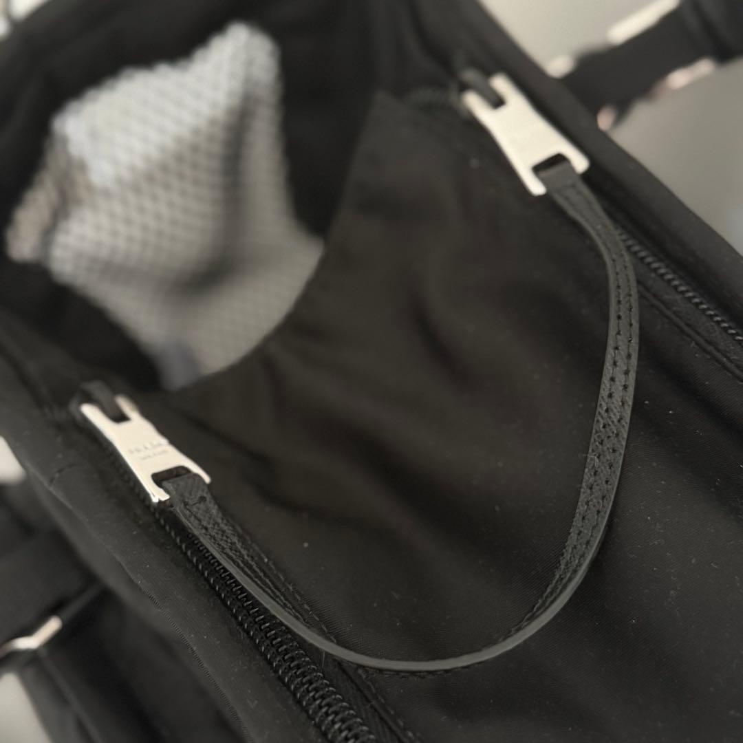 PRADA RE-NYLON トライアングル ロゴ ペットキャリー バッグ