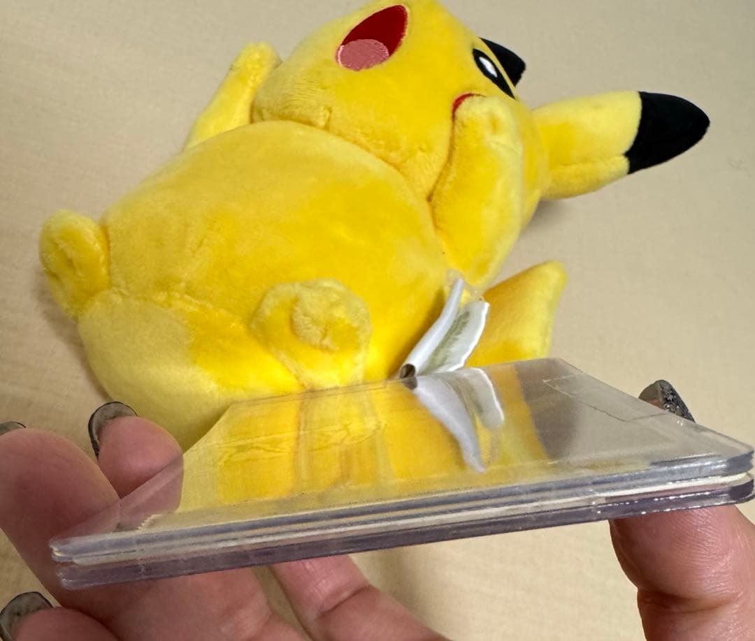 ムンク展 ピカチュウ 叫び ぬいぐるみ