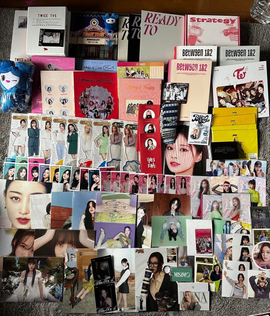 TWICE直筆サインうちわツウィ＋引退品