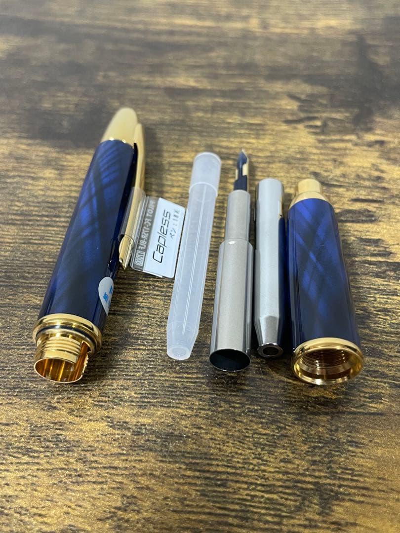 未使用　タグ付　ダークブルー　マーブル　18k キャップレス　万年筆　パイロット