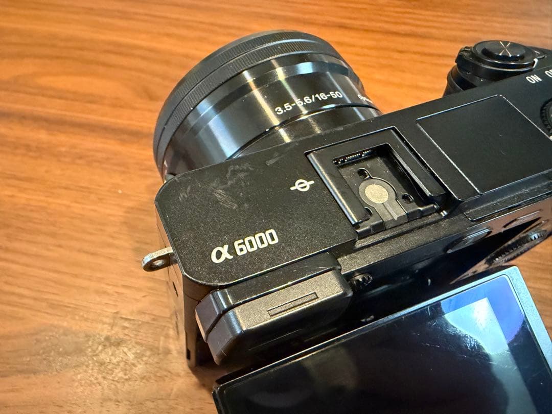 SONY α6000 ミラーレスカメラ ダブルズームキット SDカード付き