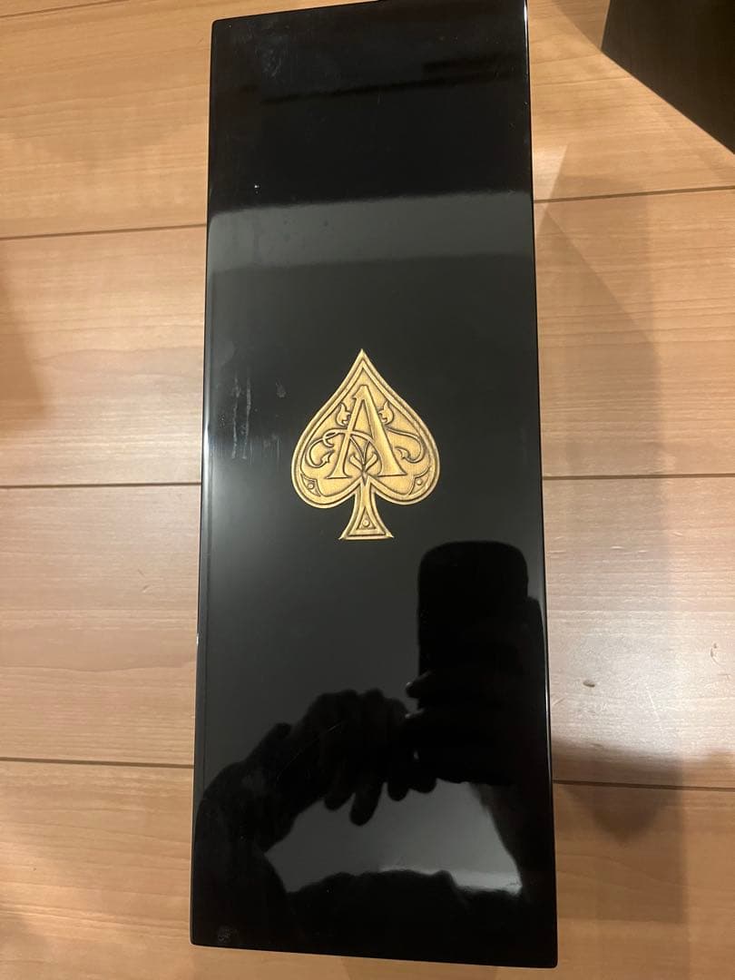 Armand de Brignac ゴールドシャンパン　ケース箱付き