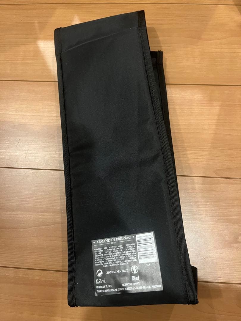 Armand de Brignac ゴールドシャンパン　ケース箱付き