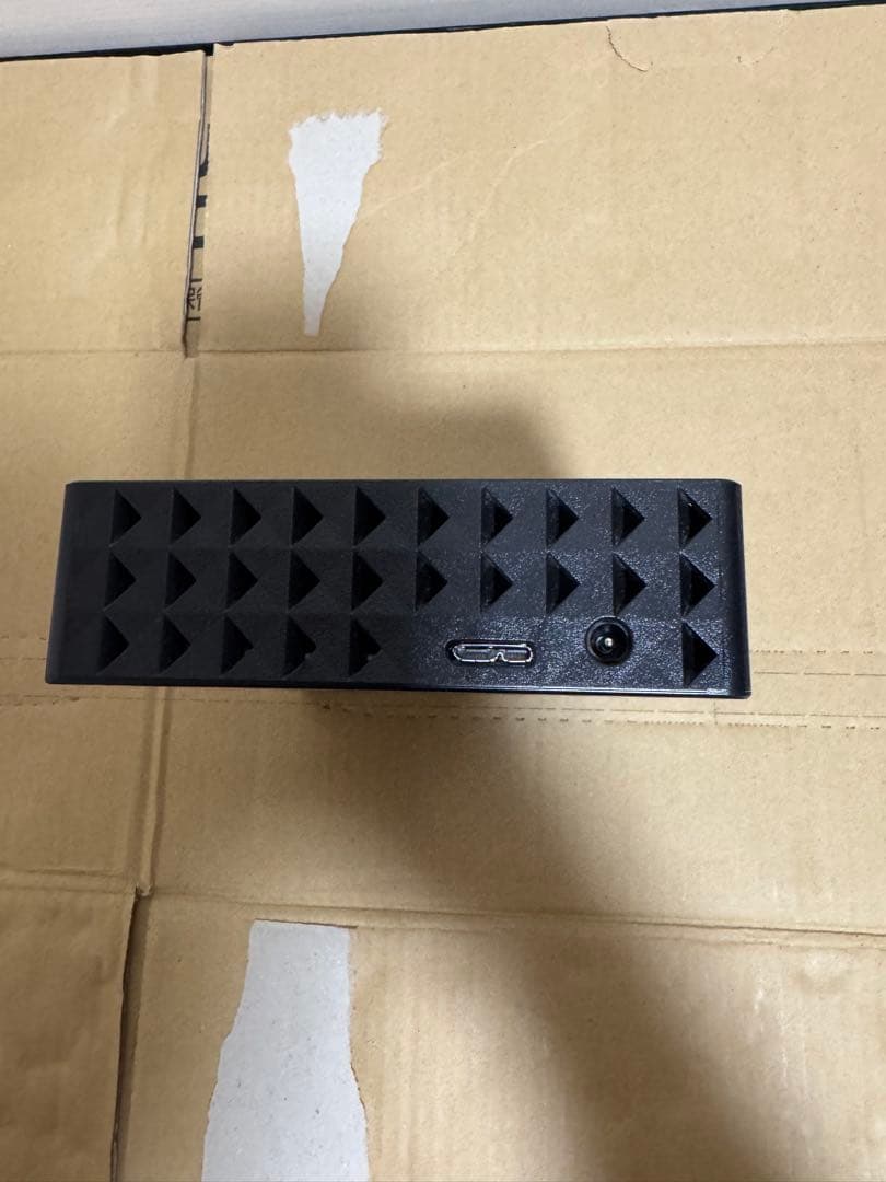 Seagate Expansion 4.0TB 外付けハード