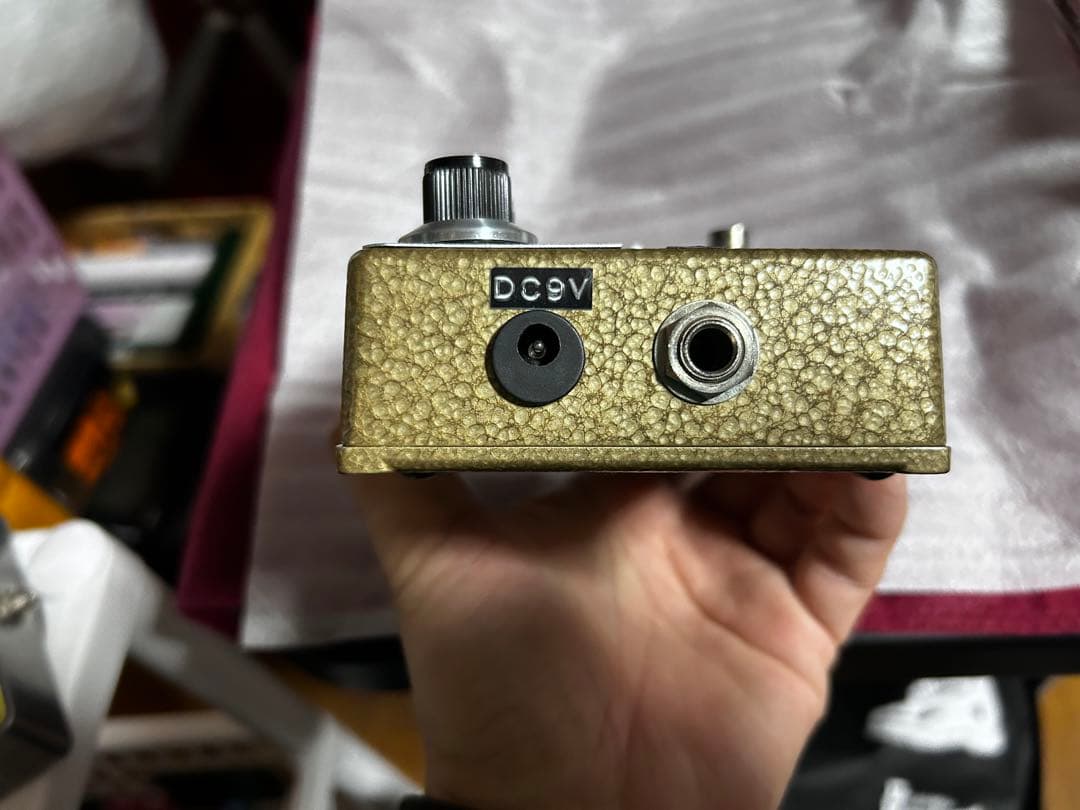 DUMBLOIDギターエフェクター 2000台記念モデル