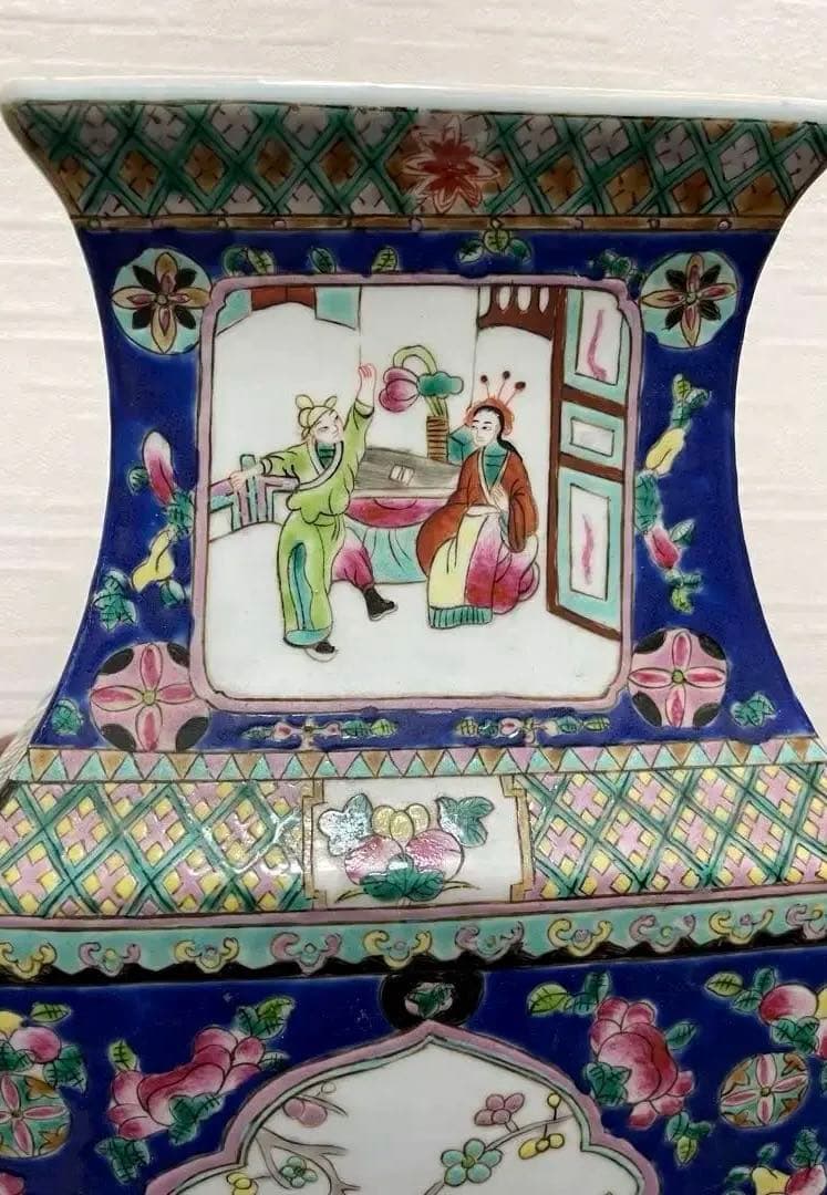 中国 粉彩 色絵 花鳥人物図 双耳四方瓶 古玩 古美術