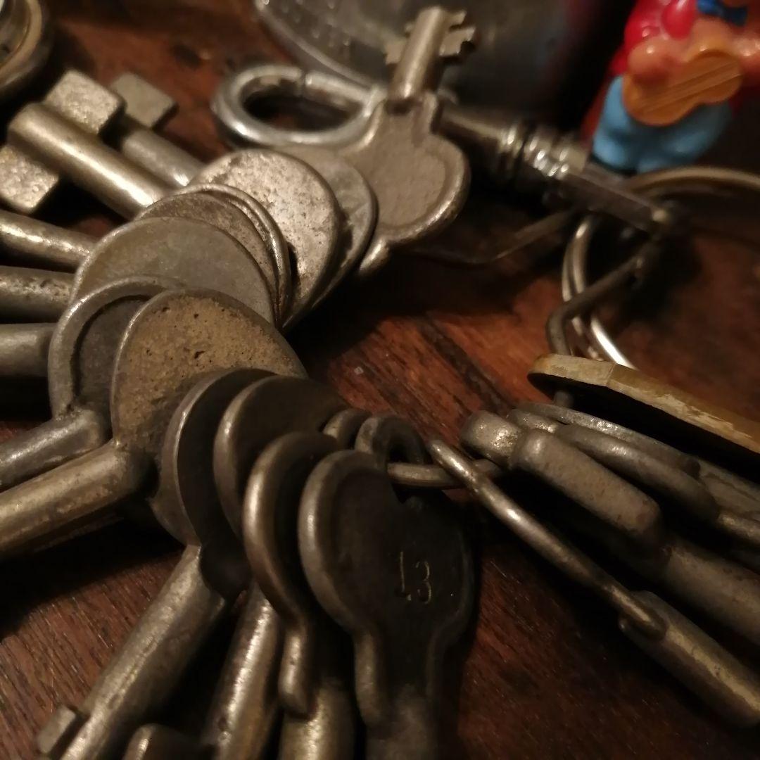 米国製アンティーク キー16本&ナンバー タグ&ナスカン&キーリングのセット☆鍵