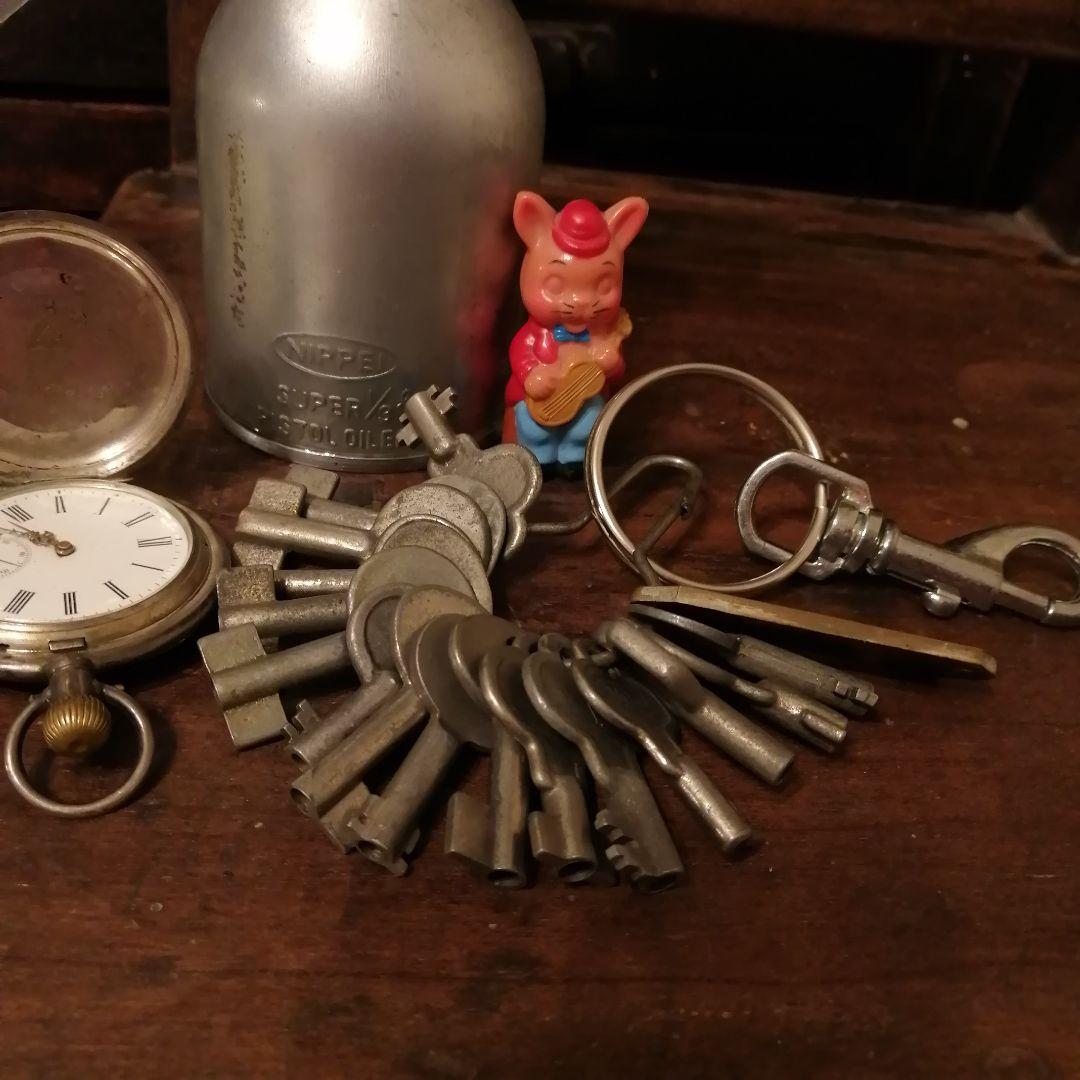 米国製アンティーク キー16本&ナンバー タグ&ナスカン&キーリングのセット☆鍵