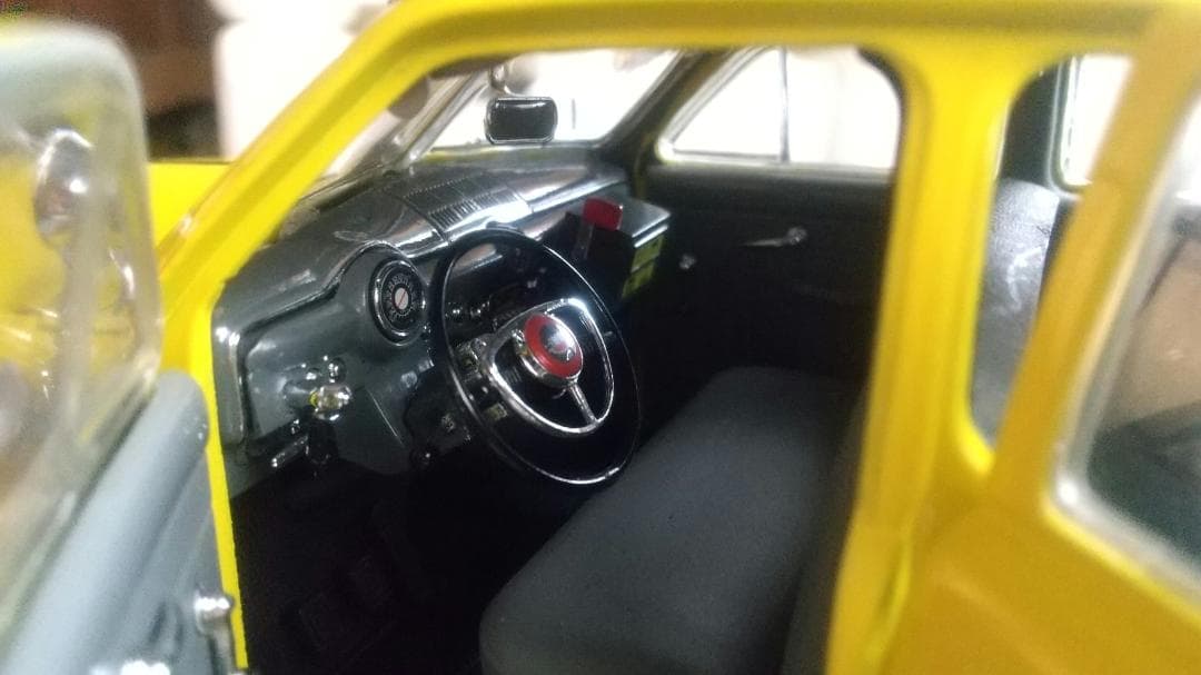 1950 Ford Yellow Cab 1/18 スケール
