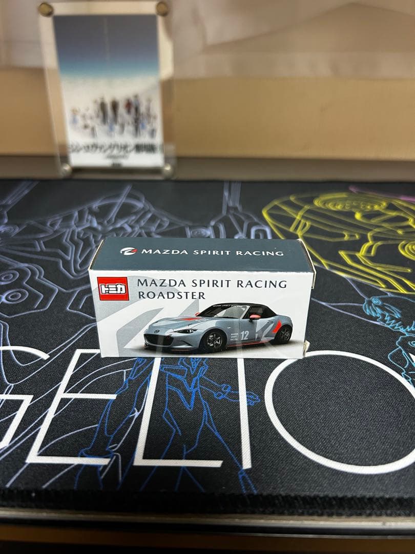 ミニカー Mazda Spirit Racing Roadster 1/64