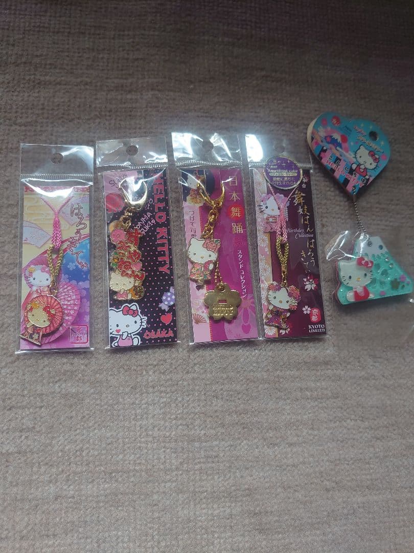 ハローキティご当地&キーホルダー&雑貨セット