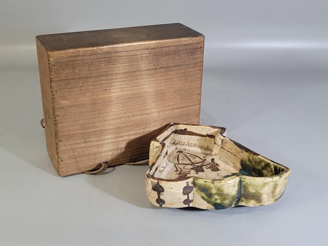 古美術 時代 織部 向付