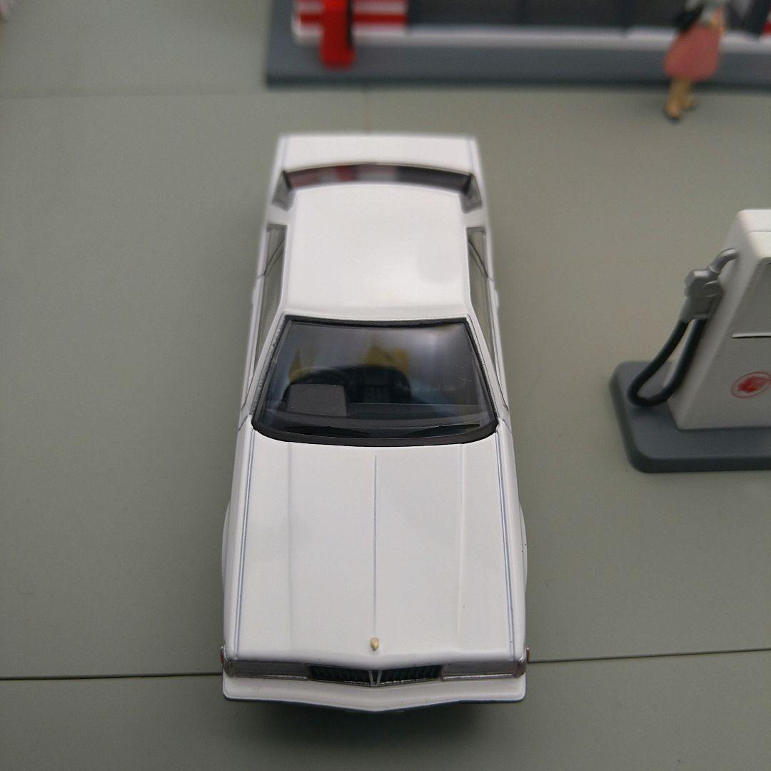 トミカリミテッドヴィンテージNEO トヨタ コロナハードトップ2台セット