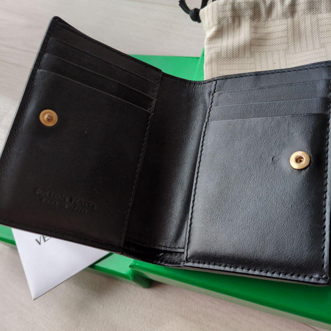 Bottega Veneta 黒 二つ折り財布