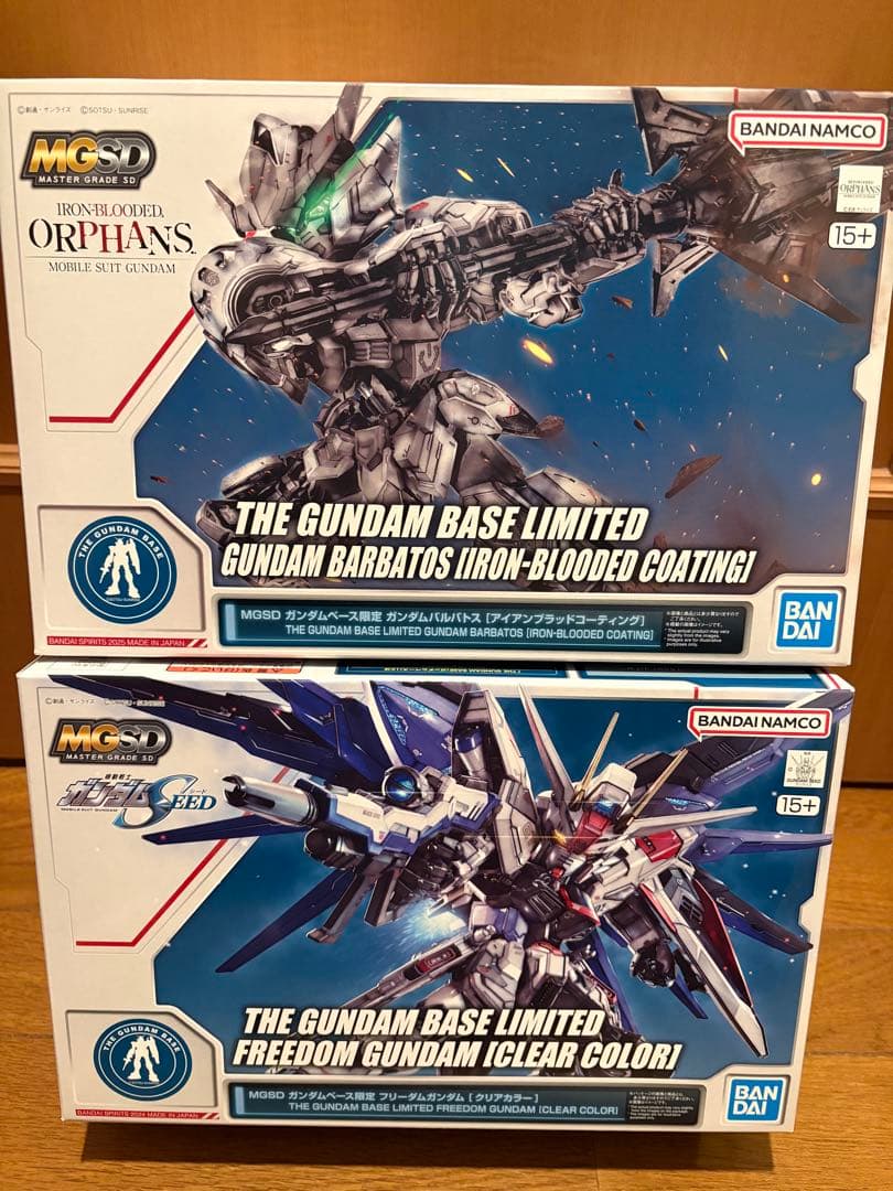 MGSD フリーダムガンダムクリアカラー バルバトスアイアンブラッドコーティング