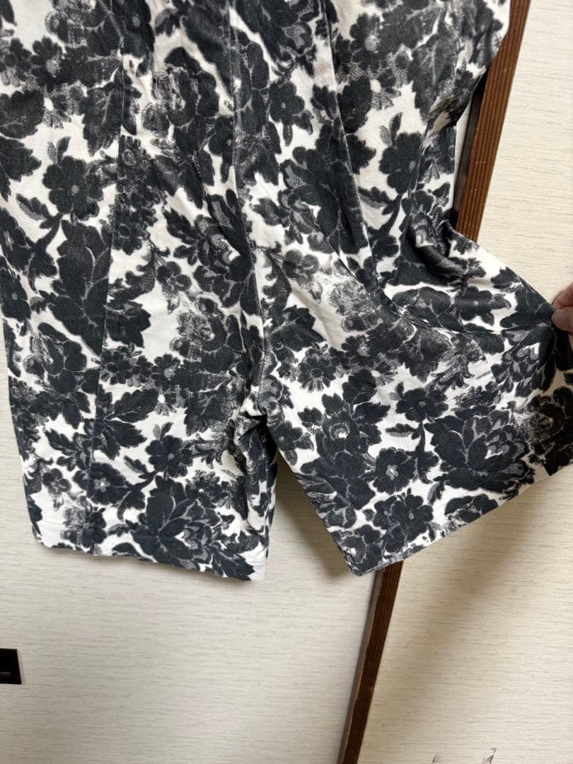 トリココムデギャルソン 花柄ペンギンパンツ