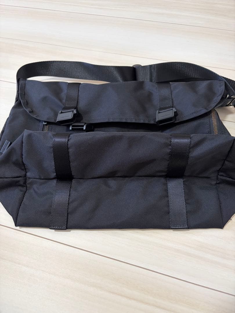 Shinzone 別注 AMIACALVA メッセンジャーバッグ シンゾーン