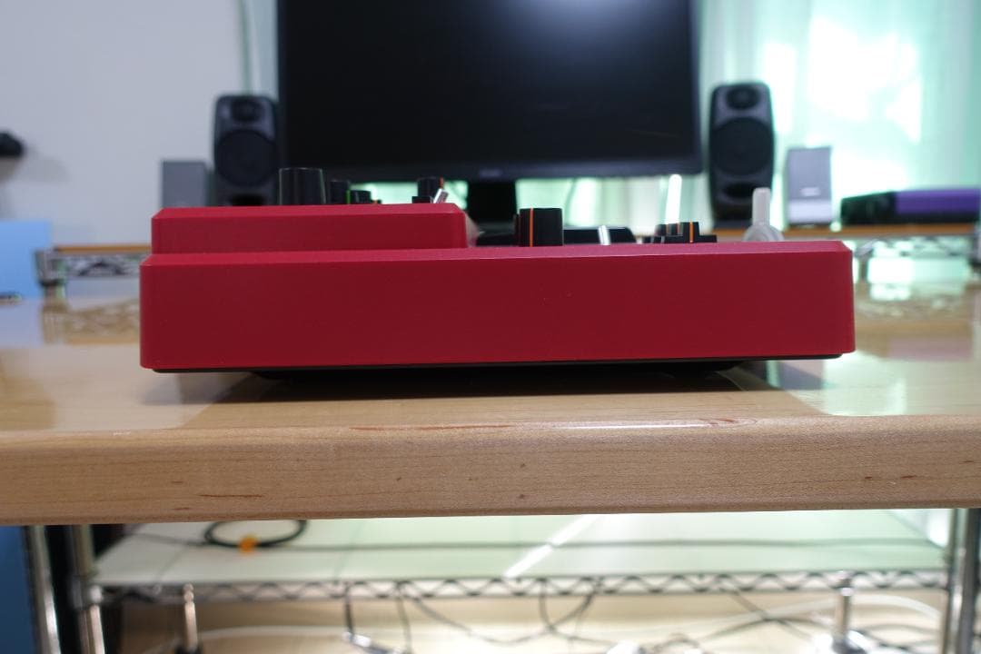 BEHRINGER MS-101 アナログシンセサイザー レッド 37鍵