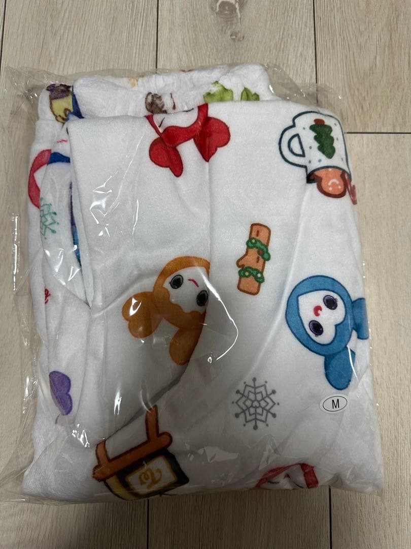 【新品】TWICE LOVELYS ルームウェア　パジャマM ポップアップ