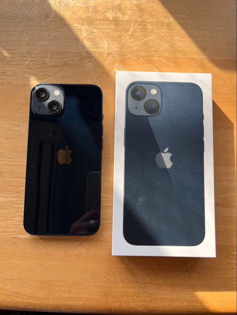 Apple iPhone 13 本体　128GB 箱付き　SIMフリー