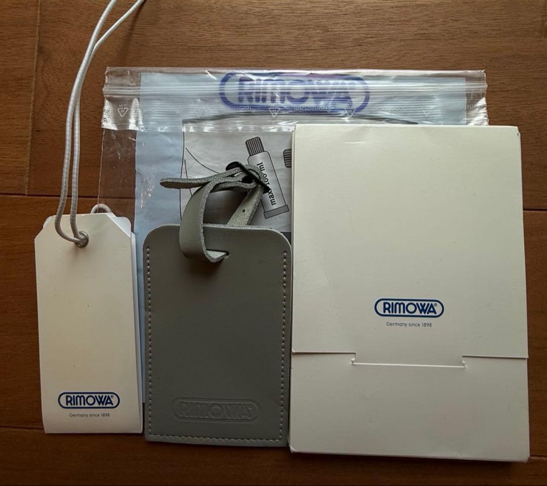 RIMOWA／リモワ（トパーズ）2輪　35L シルバー