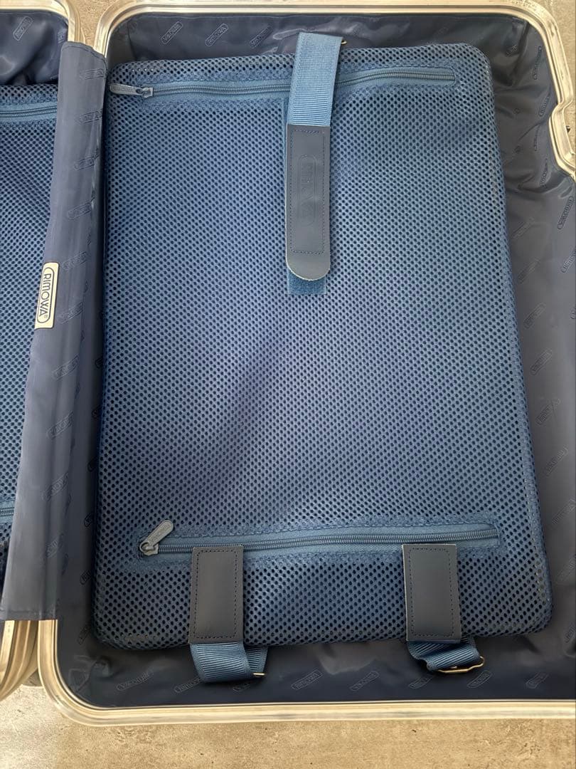 RIMOWA／リモワ（トパーズ）2輪　35L シルバー