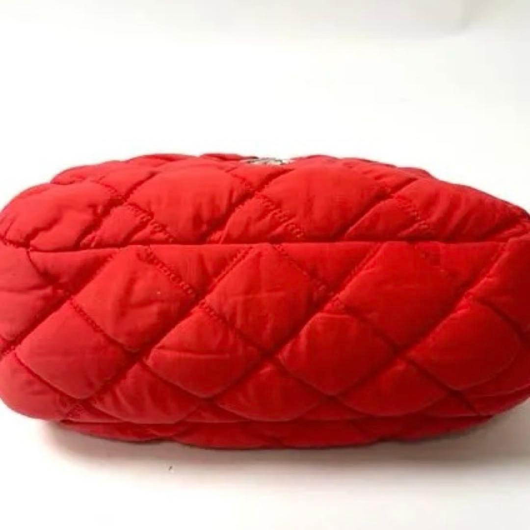 シャネル　マトラッセ コットン　バブルキルトチェーン　ショルダーバッグ　赤