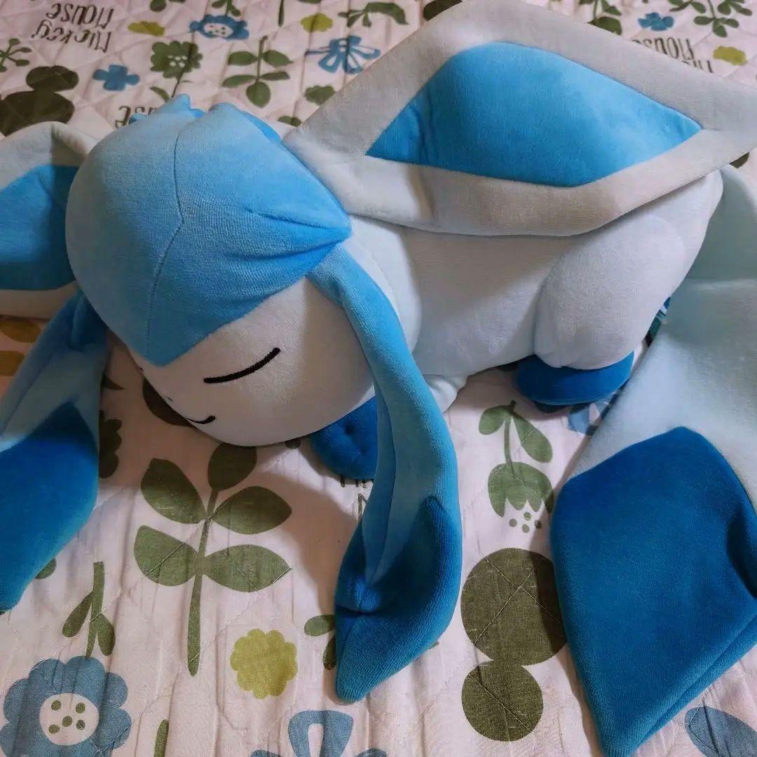ポケモンセンター グレイシア すやすや ぬいぐるみ