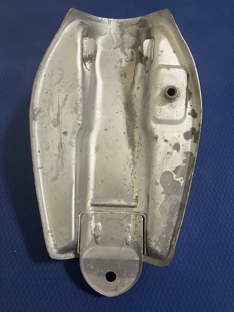 ホンダ　HONDA モンキー　タンク　メッキ　キャップ　キー　あり