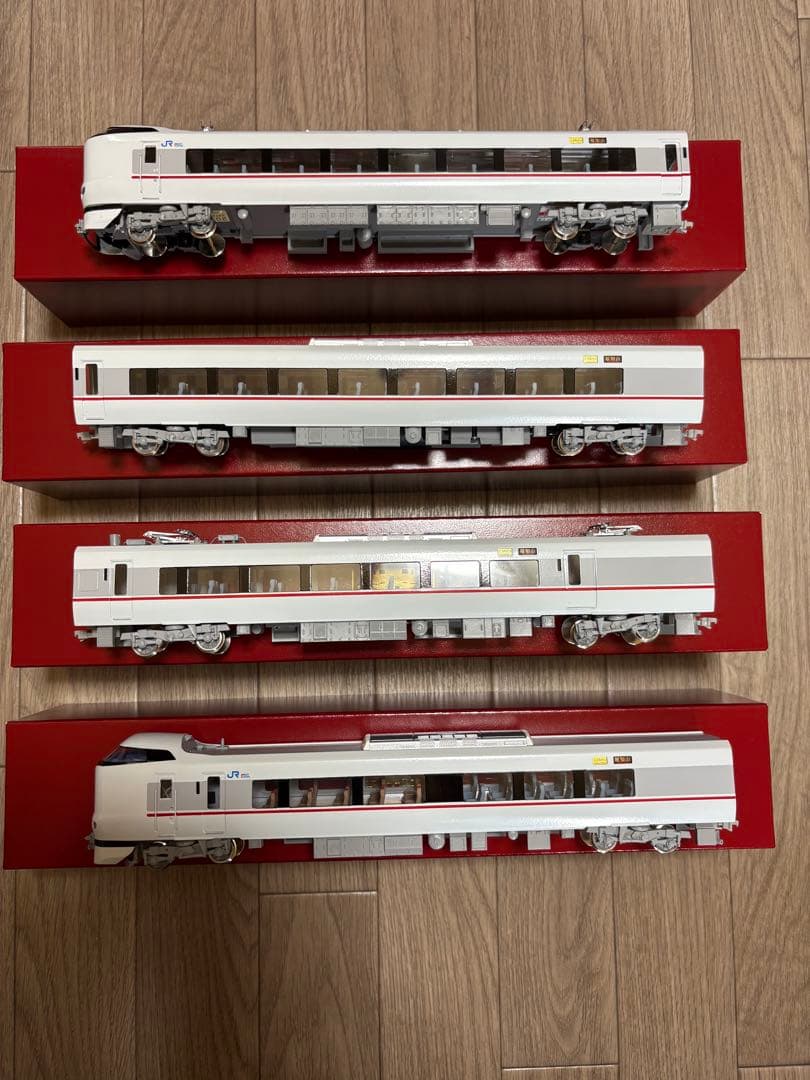 カツミ製JR西日本287系特急型電車