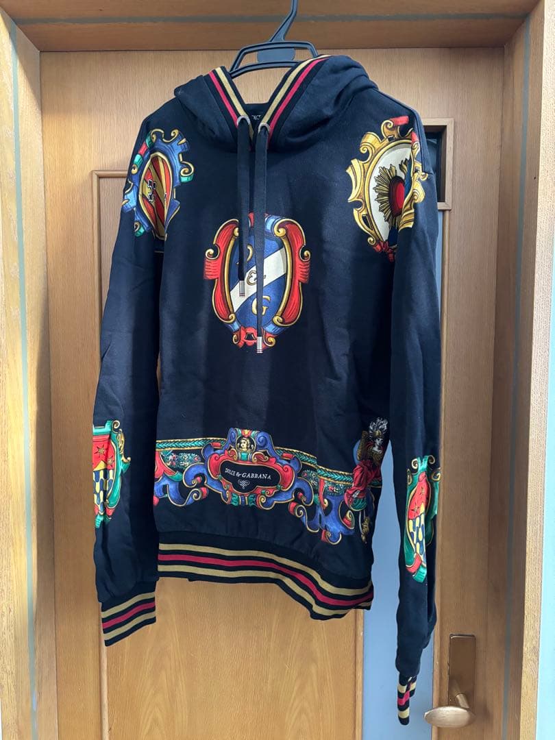 m*i様 DOLCE & GABBANA 刺繍フードパーカー 54