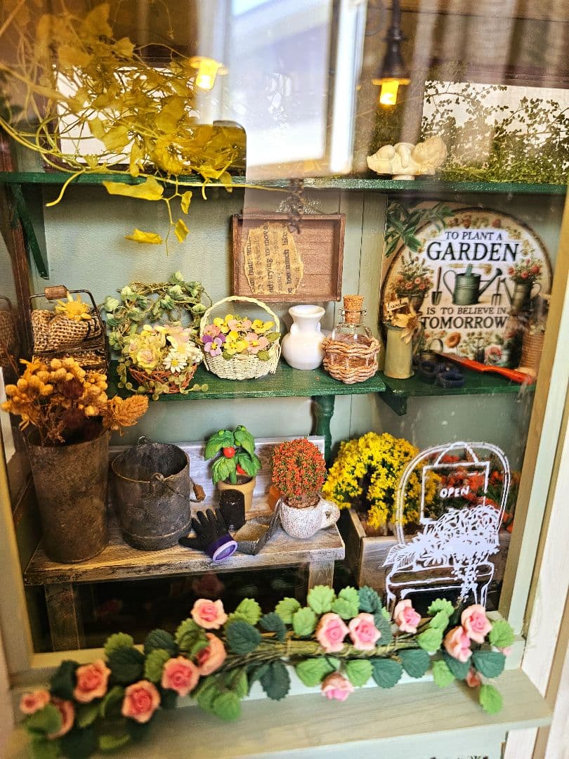 ミニチュア★ドールハウス ★ナチュラルな花屋さん★Hです