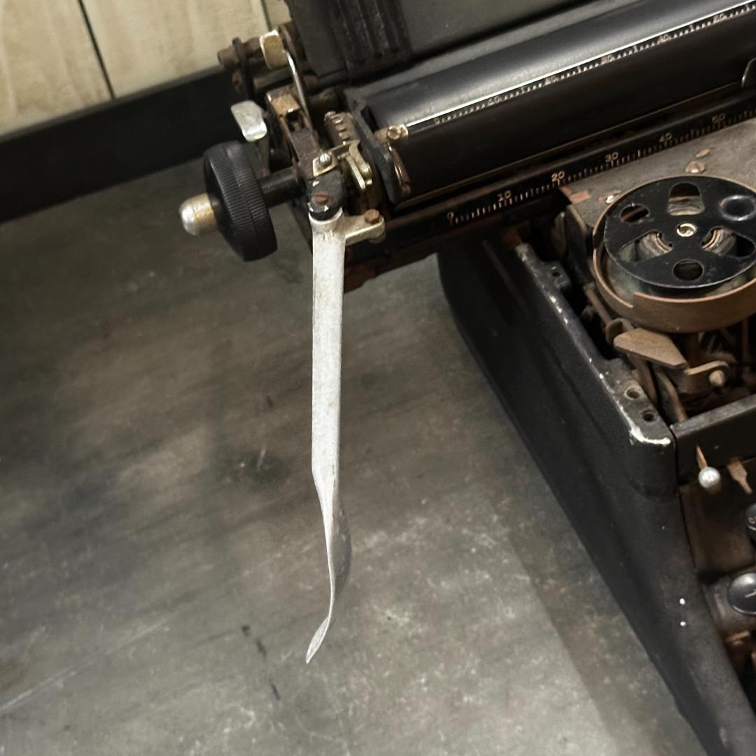 Remington Rand タイプライター Model Seventeen