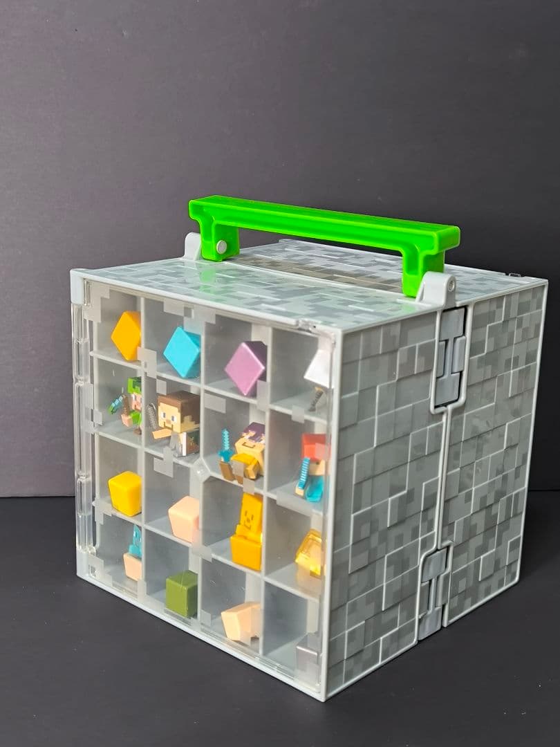 マインクラフト ミニフィギュア 67体 ＆ コレクションケース付きセット C