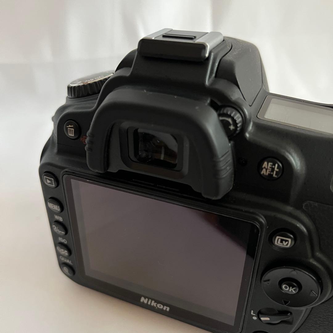 Nikon D90 18-105 VR Kit 本体