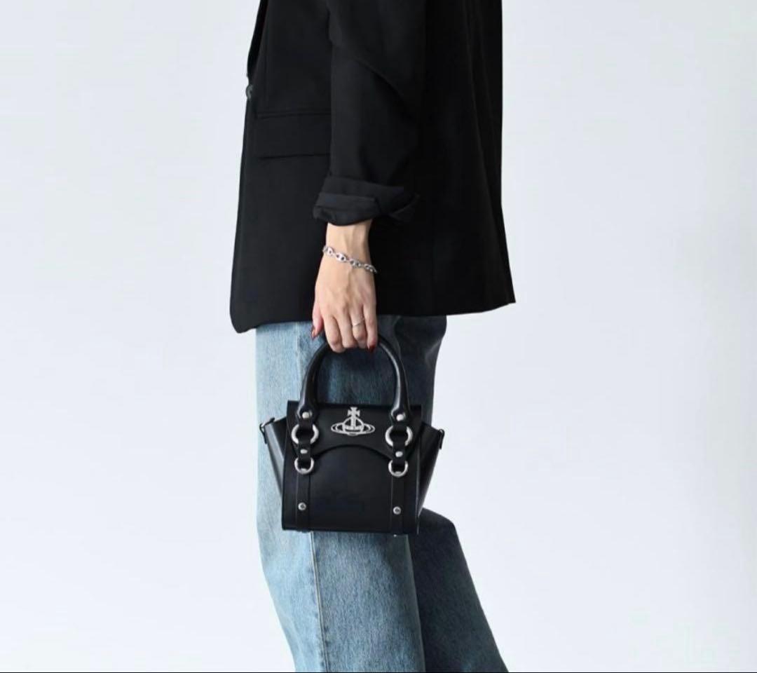 新作　Vivienne Westwood BETTY MINI ハンドバッグ