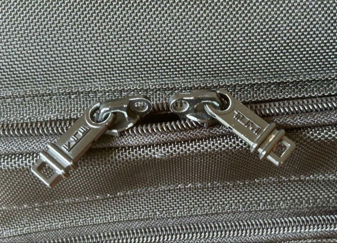 TUMIキャリーケース 2243D4 機内持込み可