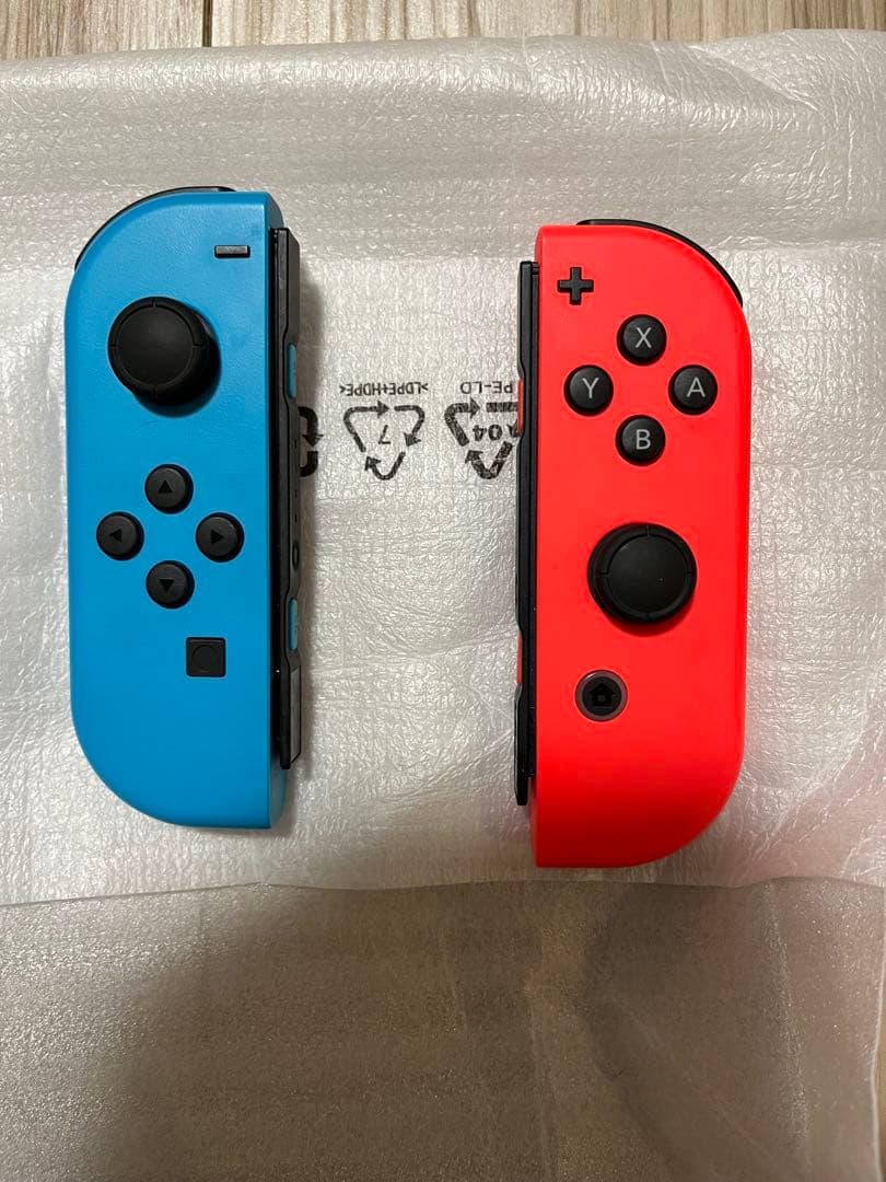 【マロン】保証つき⭐︎switch 本体　Joy-Conつき
