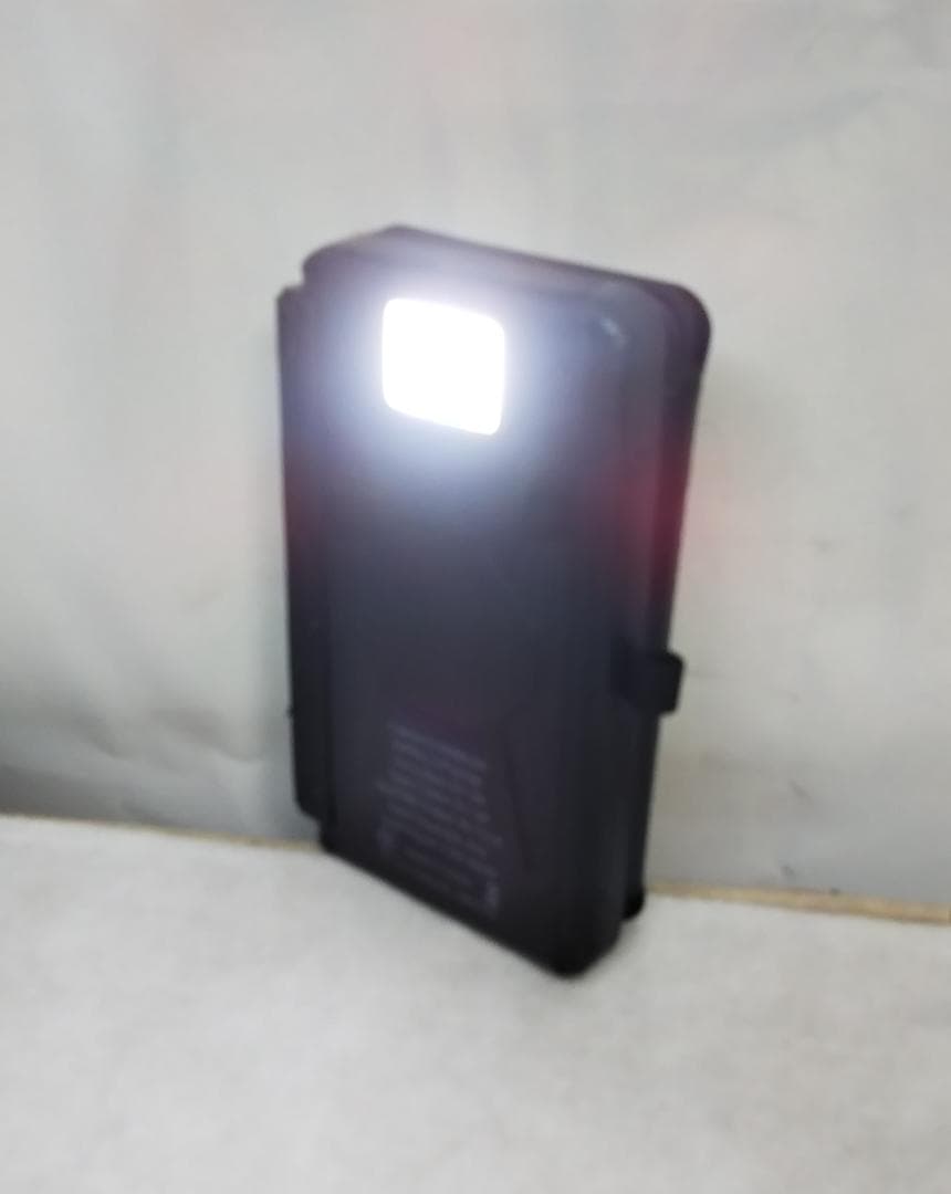 IN-NEXT 4連ソーラーパネル付 ソーラーチャージャー 充電ケーブル