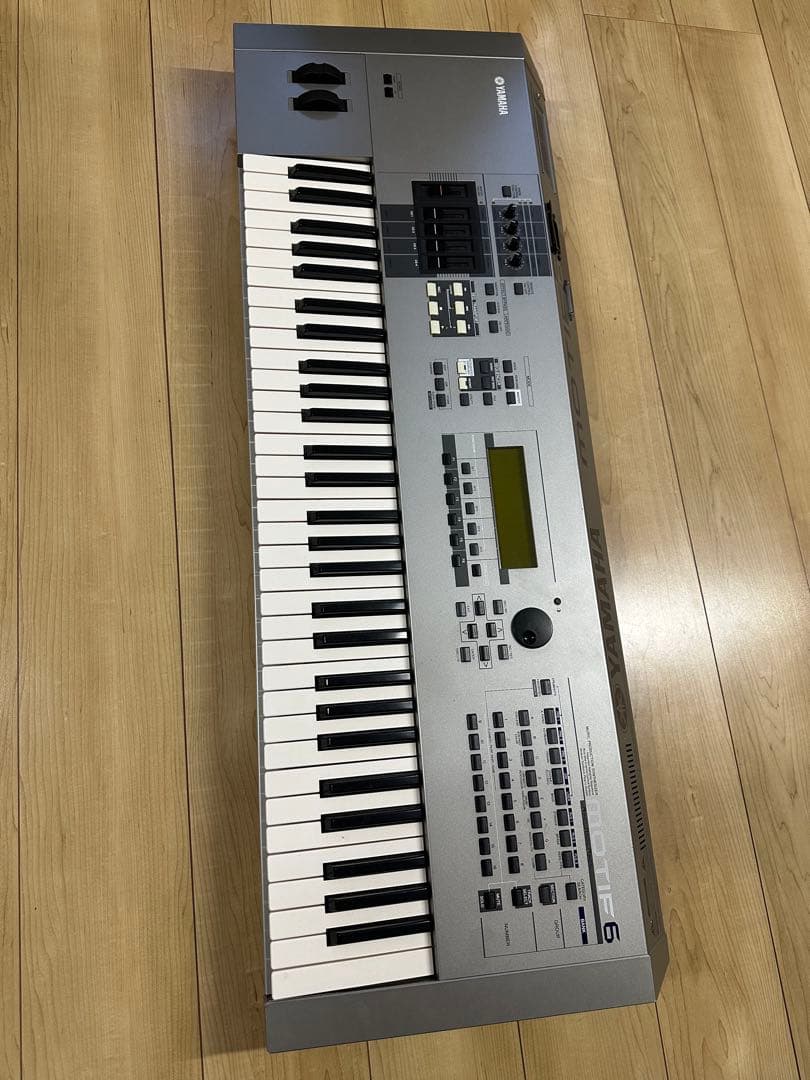 YAMAHA MOTIF 6 シンセサイザー