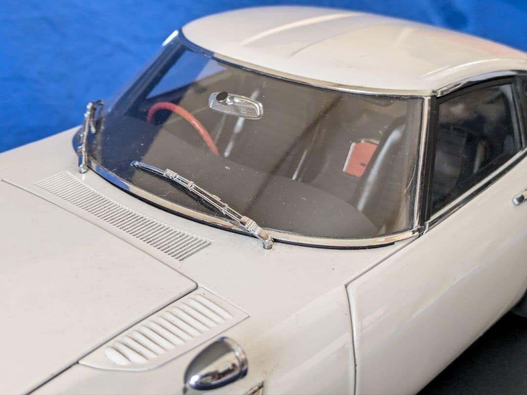 【美品】デアゴスティーニ 1/10 週刊トヨタ 2000GT ホワイト 完成品