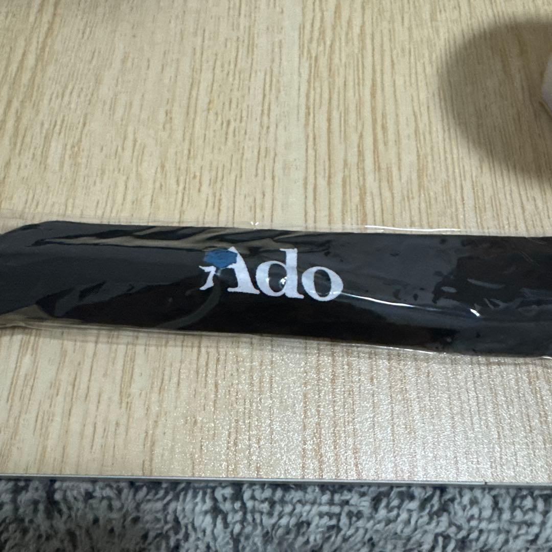 Ado「モナリザの横顔」の扇子