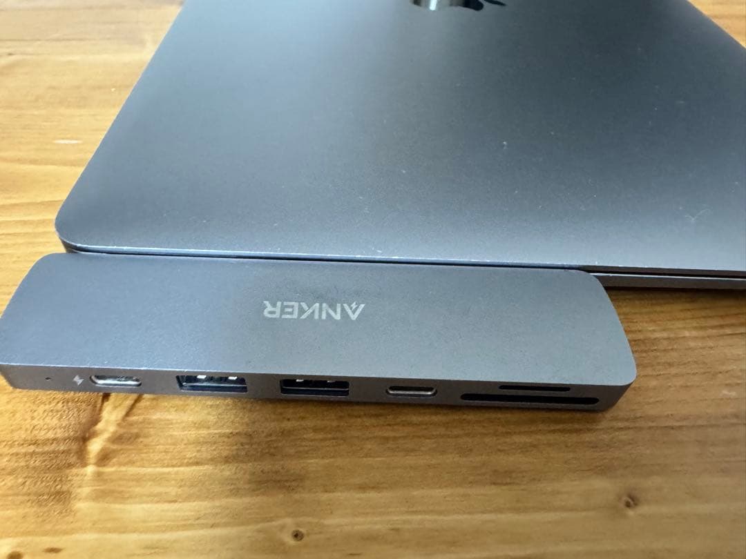 【USB-Cハブ付き】Macbook Air M1 8GB/512GB